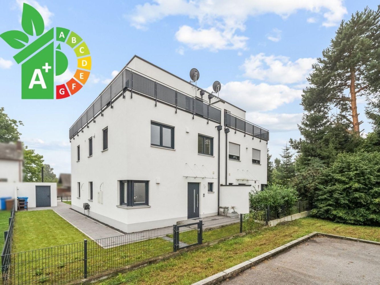 Таунхаус с 5 комнатами в Штраубинг-Боген, Германия № 289014