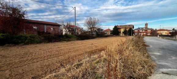760m² Land in Cuneo, Italy No. 102814 11