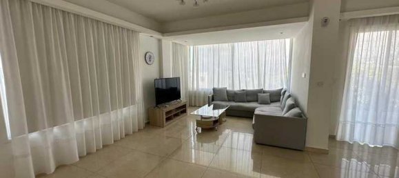 4 bedrooms Villa in Chloraka, Cyprus No. 20367 8