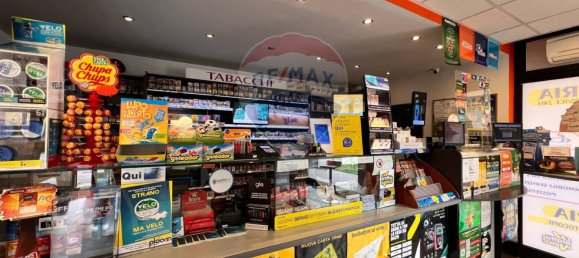 1 room Commercial property in Padua, Italy No. 346120 3