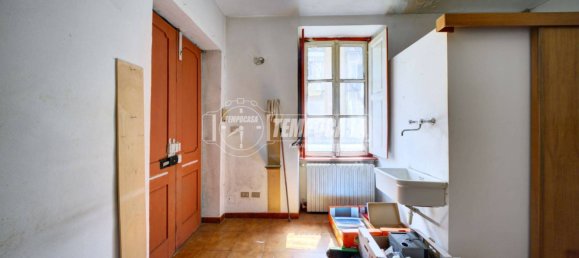 1 bedroom Apartment in Turin, Italy No. 308461 6