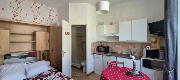 1-salle Bâtiment à Orne, France No. 355038 2