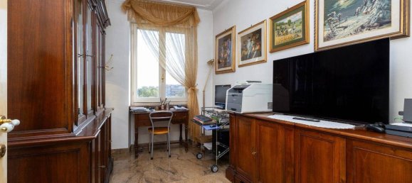 6غرفة شقة في Turin, Italy رقم 37753 14