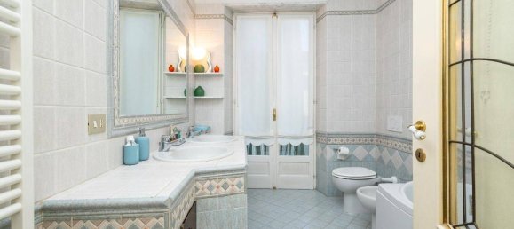 6غرفة شقة في Turin, Italy رقم 37753 24