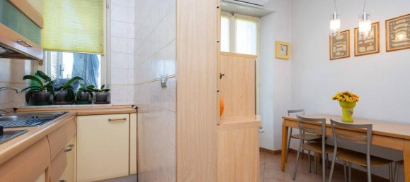 6غرفة شقة في Turin, Italy رقم 37753 12