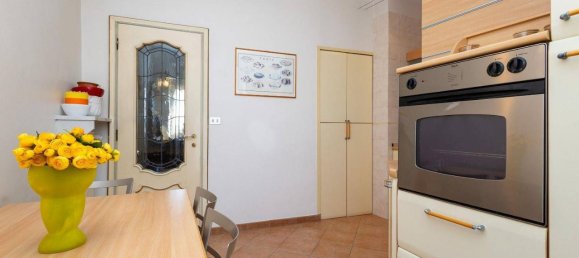 6غرفة شقة في Turin, Italy رقم 37753 13