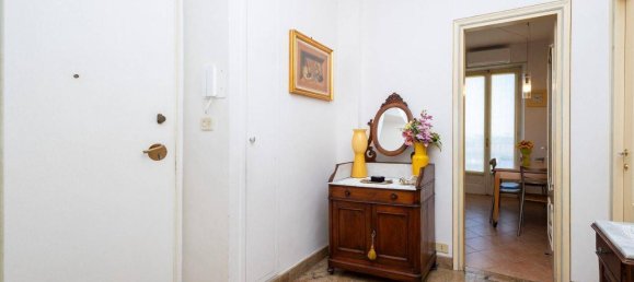 6غرفة شقة في Turin, Italy رقم 37753 10