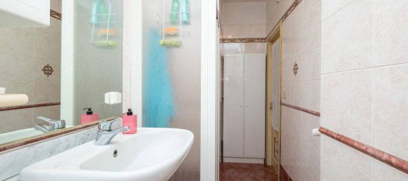 6غرفة شقة في Turin, Italy رقم 37753 23