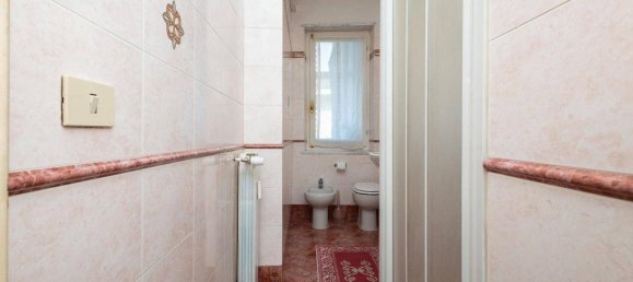 6غرفة شقة في Turin, Italy رقم 37753 22