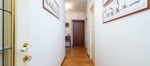 6غرفة شقة في Turin, Italy رقم 37753 26