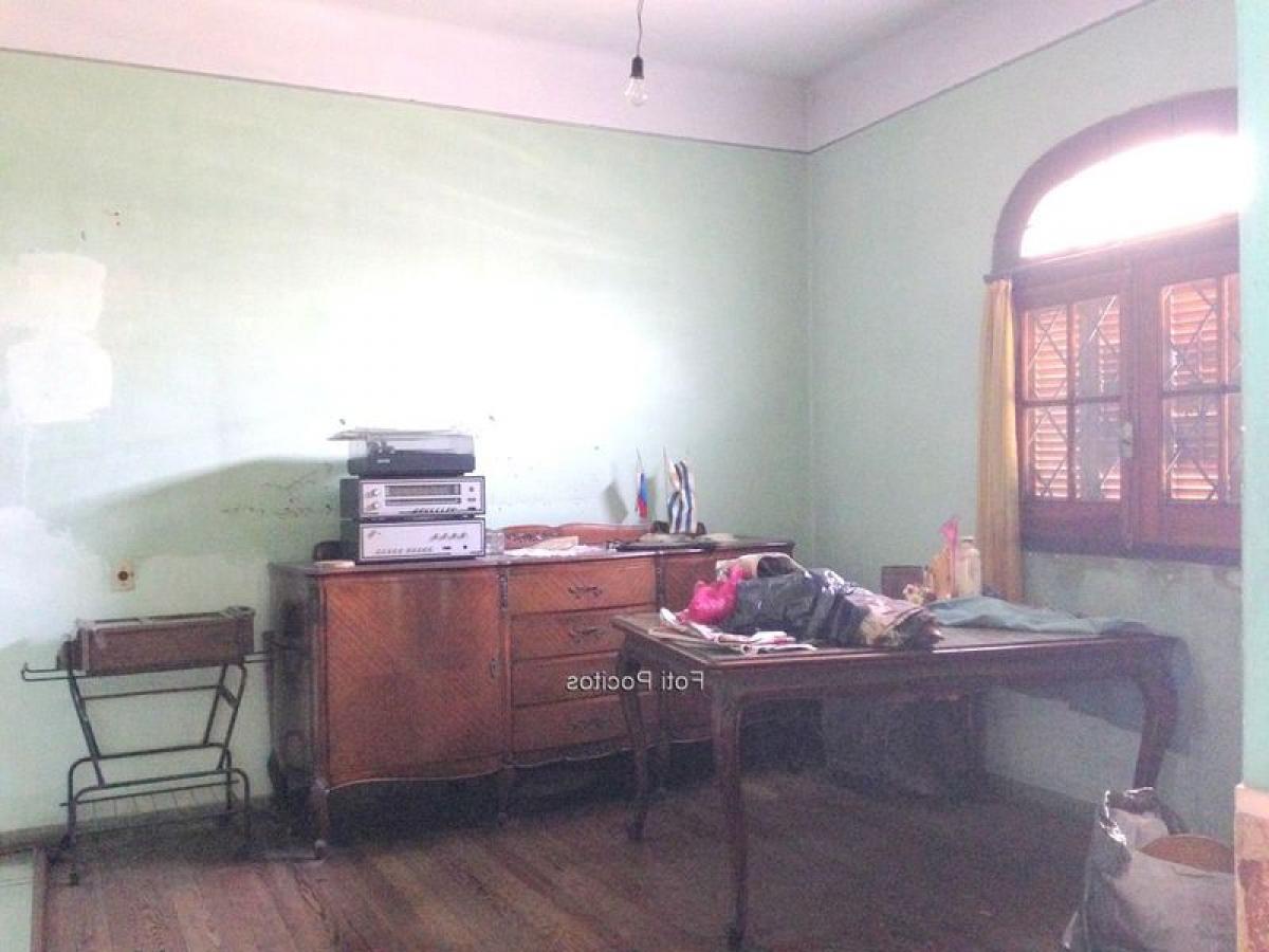 3 bedrooms House in Montevideo, Uruguay No. 11606