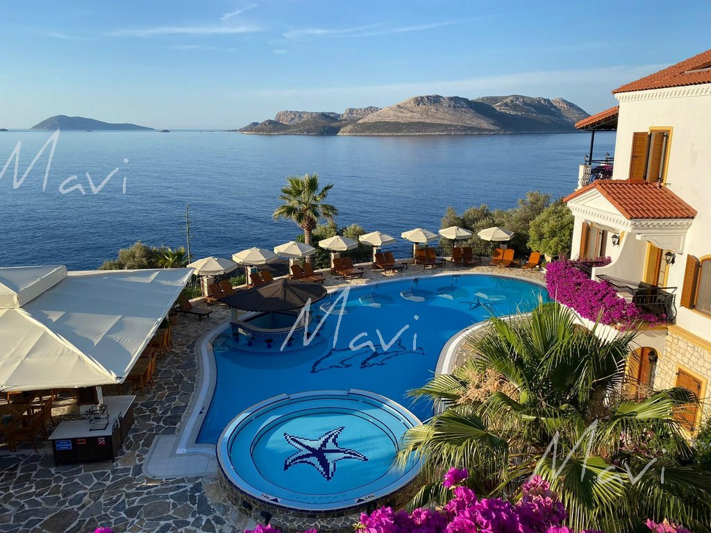 عقار تجاري 20 غرف نوم  في Kas, Turkey رقم 19182