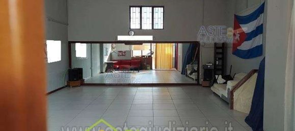 110m² Warehouse in Somma Vesuviana, Italy No. 9521 56