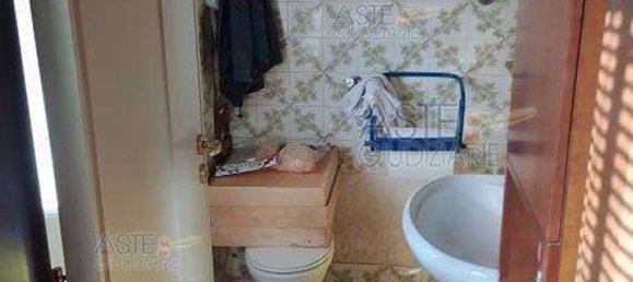 110m² Warehouse in Somma Vesuviana, Italy No. 9521 70