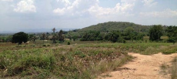  Commercial property in Hua Hin, Thailand No. 6833 9