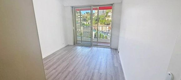 Apartamento de 2 dormitorios en Menton, France No. 299808 15