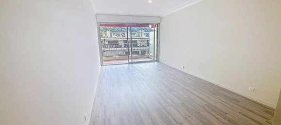 Apartamento de 2 dormitorios en Menton, France No. 299808 10