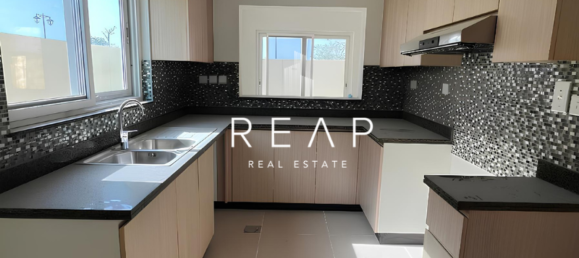 3 bedrooms Villa in Dubai Land, UAE No. 30894 12