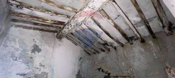 5 rooms House in Cogorno, Italy No. 30972 9