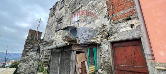 5 rooms House in Cogorno, Italy No. 30972 17