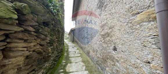 5 rooms House in Cogorno, Italy No. 30972 31