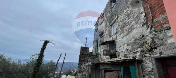 5 rooms House in Cogorno, Italy No. 30972 14