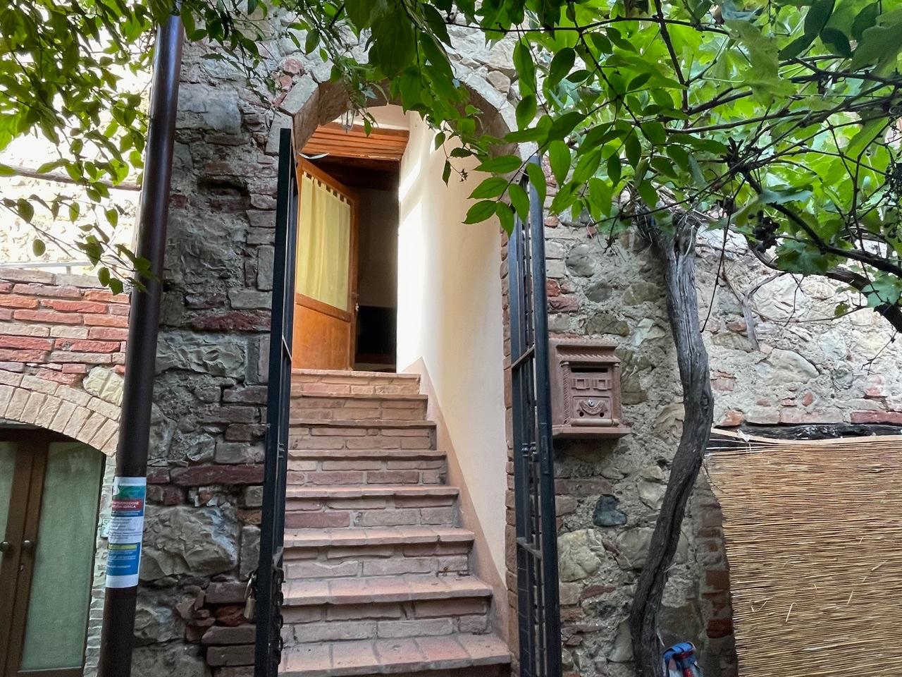 2 Schlafzimmer Wohnung in Murlo, Italy, Nr. 357345