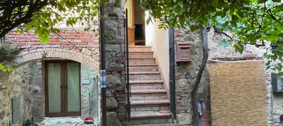 2 Schlafzimmer Wohnung in Murlo, Italy, Nr. 357345 17