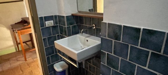 2 Schlafzimmer Wohnung in Murlo, Italy, Nr. 357345 10