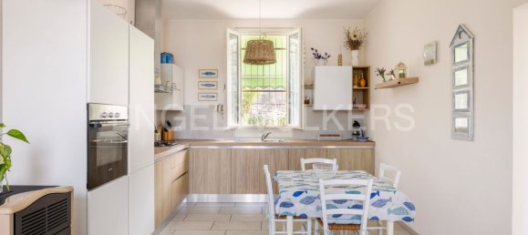 6 Schlafzimmer Haus in Ranco, Italy, Nr. 361253 13