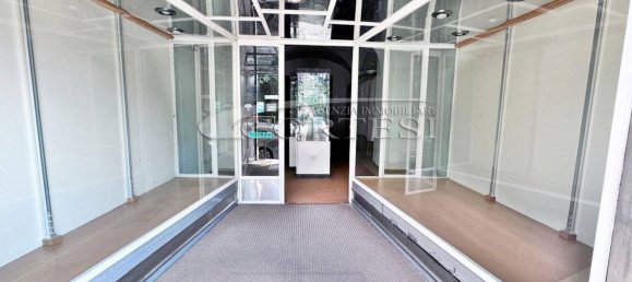 200m² Commercial property in Perugia, Italy No. 352037 5