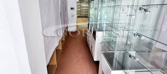 200m² Commercial property in Perugia, Italy No. 352037 27