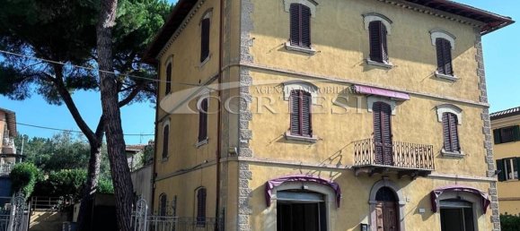 200m² Commercial property in Perugia, Italy No. 352037 3