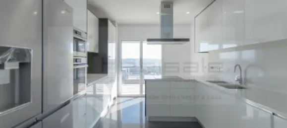 Dúplex de 3 dormitorios en Odivelas, Portugal No. 86453 4