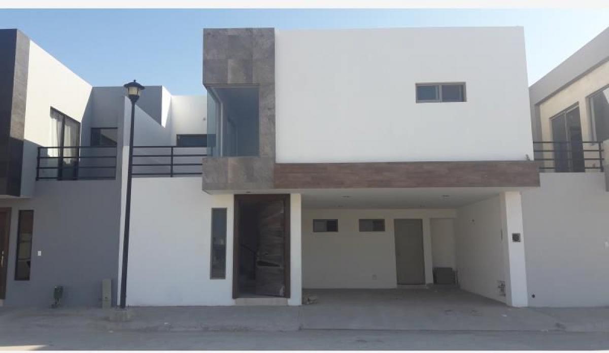 3 bedrooms House in Playa Vicente, Mexico No. 188430