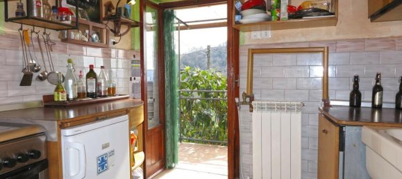 2 bedrooms Castles in Bagnone, Italy No. 77630 10