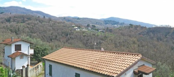 2 bedrooms Castles in Bagnone, Italy No. 77630 21
