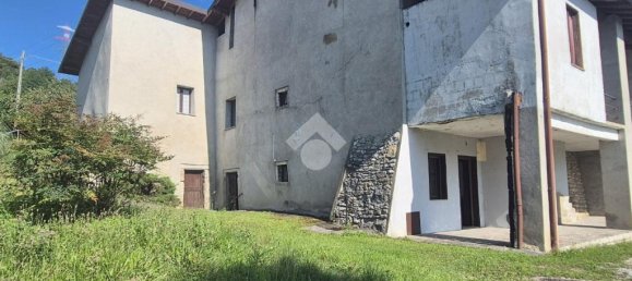 3 bedrooms House in Trescore Balneario, Italy No. 298346 7