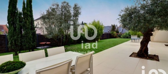 3 bedrooms House in Saint-Cyr-sur-Loire, France No. 48173 2