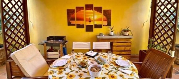 4 rooms Apartment in Carrara, Italy No. 27302 2