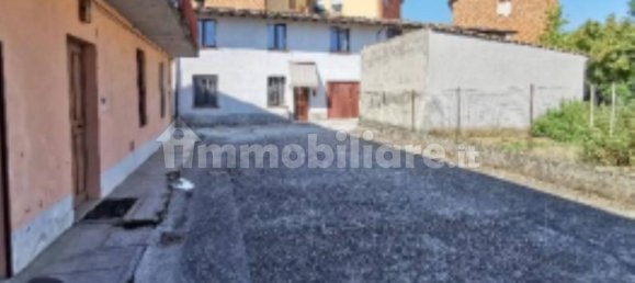 Propiedad comercial de 5 habitaciónes en Cremona, Italy No. 355045 8