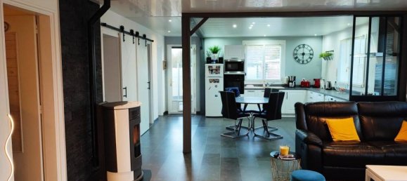 Casa de 3 dormitorios en Plemet, France No. 64232 22