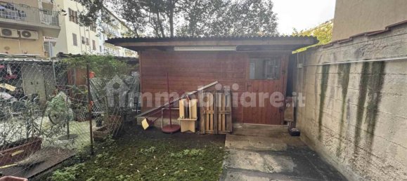 1-salle Propriété commerciale à Florence, Italy No. 44462 20