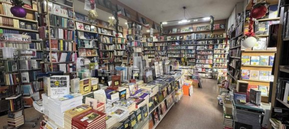 1-salle Propriété commerciale à Florence, Italy No. 44462 11