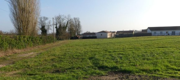 1152m² Land in Pont-de-Vaux, France No. 208699 2