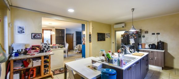 4-Zimmer Haus in Settimo Torinese, Italy, Nr. 230810 10