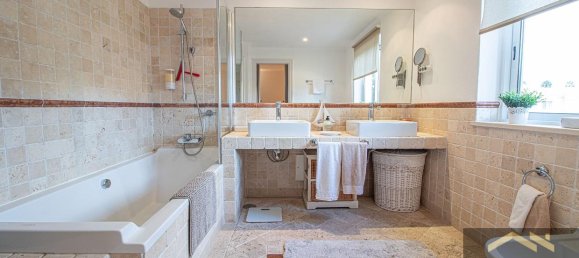 5 Schlafzimmer Villa in Almancil, Portugal, Nr. 114429 18