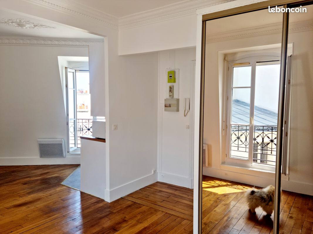 Studio in Paris, France, Nr. 361054