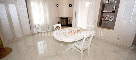 3 Schlafzimmer Wohnung in Vercelli, Italy, Nr. 133447 8
