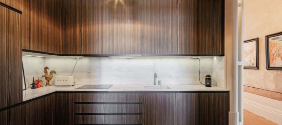 Casa de 6 dormitorios en Porto, Portugal No. 93720 49